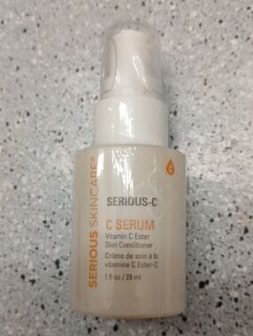 Serious Skincare Serious-C C Serum — White/Cream